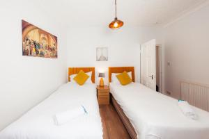 Central Cosy Apartment by Meadows 6