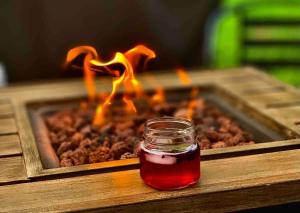 Luxe Spa Cabin: Hot Tub + Sauna + Fire