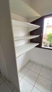 Apartamento 9 completo, 500mt da Praia Grande