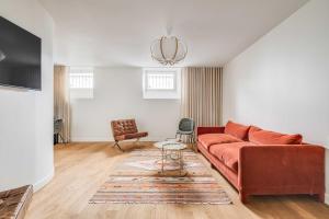 Spacious Apartment a c 1BR 2P - Notre-Dame