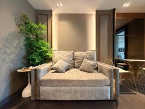 Luxury condo, Chaing Mai Night Bazaar