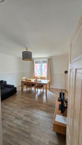 Cozy 2-bedroom apartment in vibrant Zurich