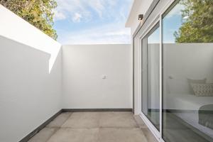 Britos Guest House - Monthly Rentals & Digital Nomads