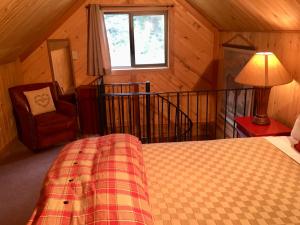 Hummingbird Cabin at O-Bar-O