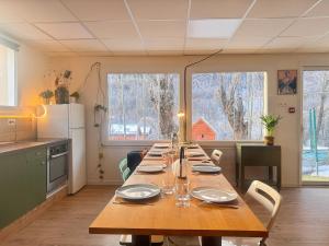 Large Family cosy Apartment Near Slopes with 3 Parking Spaces