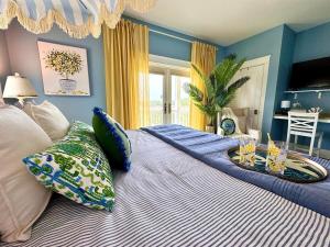 Yellow Family Beach House with Heated Pool & Firepit!