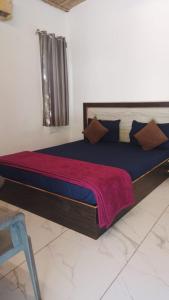 Centre point jawai