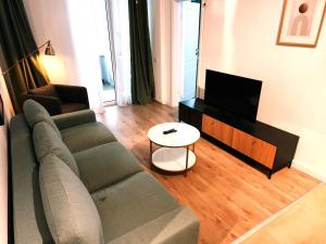 Central Residence Apartment 925
