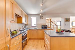 3 Bed in Falmouth oc-anchge