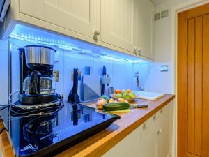 1 Bed in Highcliffe 90444