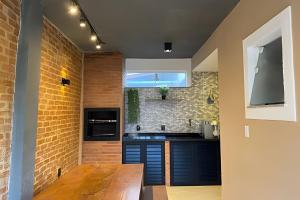 Bela Casa em Cond. de Frente para a Praia Rasa