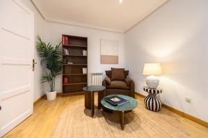 FER55D - Amplio piso 3 dormitorios en Moncloa, Madrid - Alquiler temporal