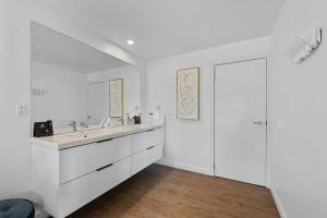 Islamorada Retreat - Waterfront, Pool & Boat Dock