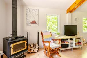 Au pied de la montagne à Chute-Saint-Philippe