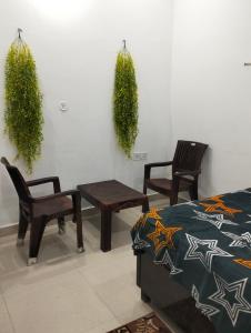 Tirth Vrindavan Stay - Near Prem Mandir and Banke Bihari tample with free wifi and Free Parking