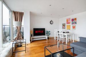 Skyline Duplex London Views Up to 8