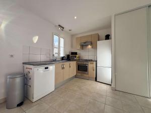 Maison mitoyenne 4 pièces avec jardin clos - Saint Denis dOléron - FR-1-246A-406