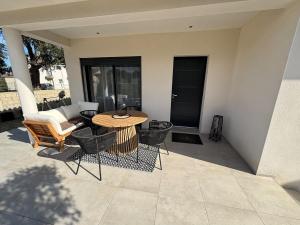 Villa mitoyenne - Luxury house between sea and nature