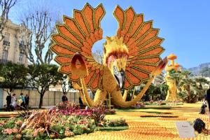 One minute to the Beach