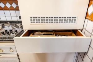 Duomo Prestige Suite - Historic Stay in Milan