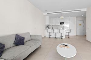 Sunlit Sea View Apartment by Estepona Golf Course