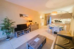 100 m from the beach prime location