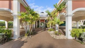 Beach Escape at Paseo del Faro . Pools . Near Combate Beach