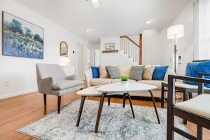 Countryside - Peaceful Escape, Mins to AVL, Firepit and Grill