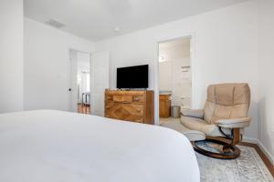 Countryside - Peaceful Escape, Mins to AVL, Firepit and Grill