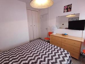 Appartement F2 avec Balcon, Ascenseur et Proche Thermes à Balaruc-les-Bains - FR-1-571-62