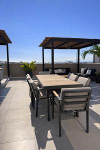Live Playa rooftop pool & prime location