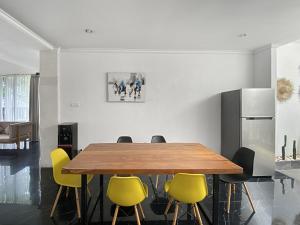 Pererenan Palm Villa