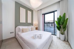 Trendy Azizi Riviera 1 Bed