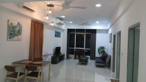 Sutera avenue homestay RS