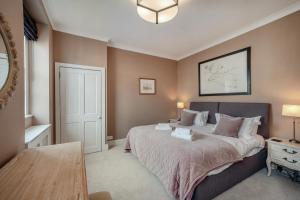 2 Bed in Bath oc-bhr15
