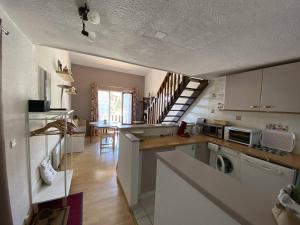 Appartement lumineux 7 pers. avec mezzanine et parking privé - FR-1-593-72