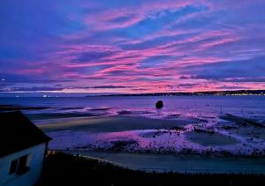 For Sea Lovers ! Coastguard Boat House right on Belfast Lough