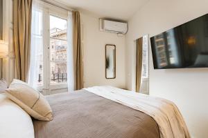 Lovely Apartment with Balcony in Sagrada Familia