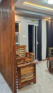 MEEKS VILLAS TRANSIENT HOUSE