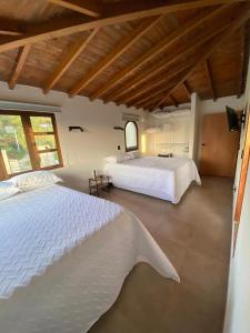 Habitación con baño privado en casa de campo ubicada en Santa Elena