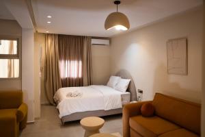 Central and timeless chic studio - Workspace with fast internet