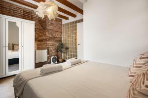 Renovated Apartment Charming Artistic Apartment