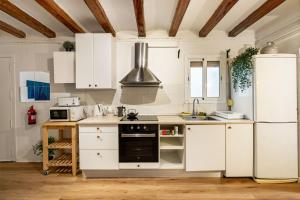 Renovated Apartment Charming Artistic Apartment