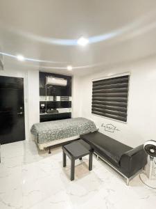 Kap Che BNB, Modern Minimalist Studio Type