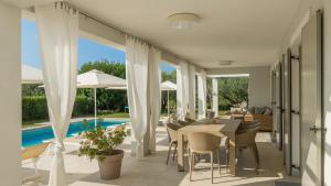 Modern villa Oliveti with pool and grill in Porec