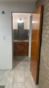 Casa para 5 personas a 1 cuadra del río los Reartes