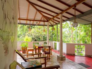 New Toropi Homestay