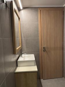 Hermanos City Apartments