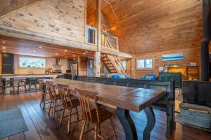 Spa & Billard and Lake Access - Sylva sur le Lac