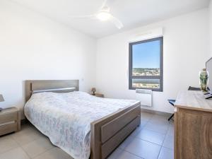 Spacieux T2 avec terrasse et parking à 100m de la plage - FR-1-472-172